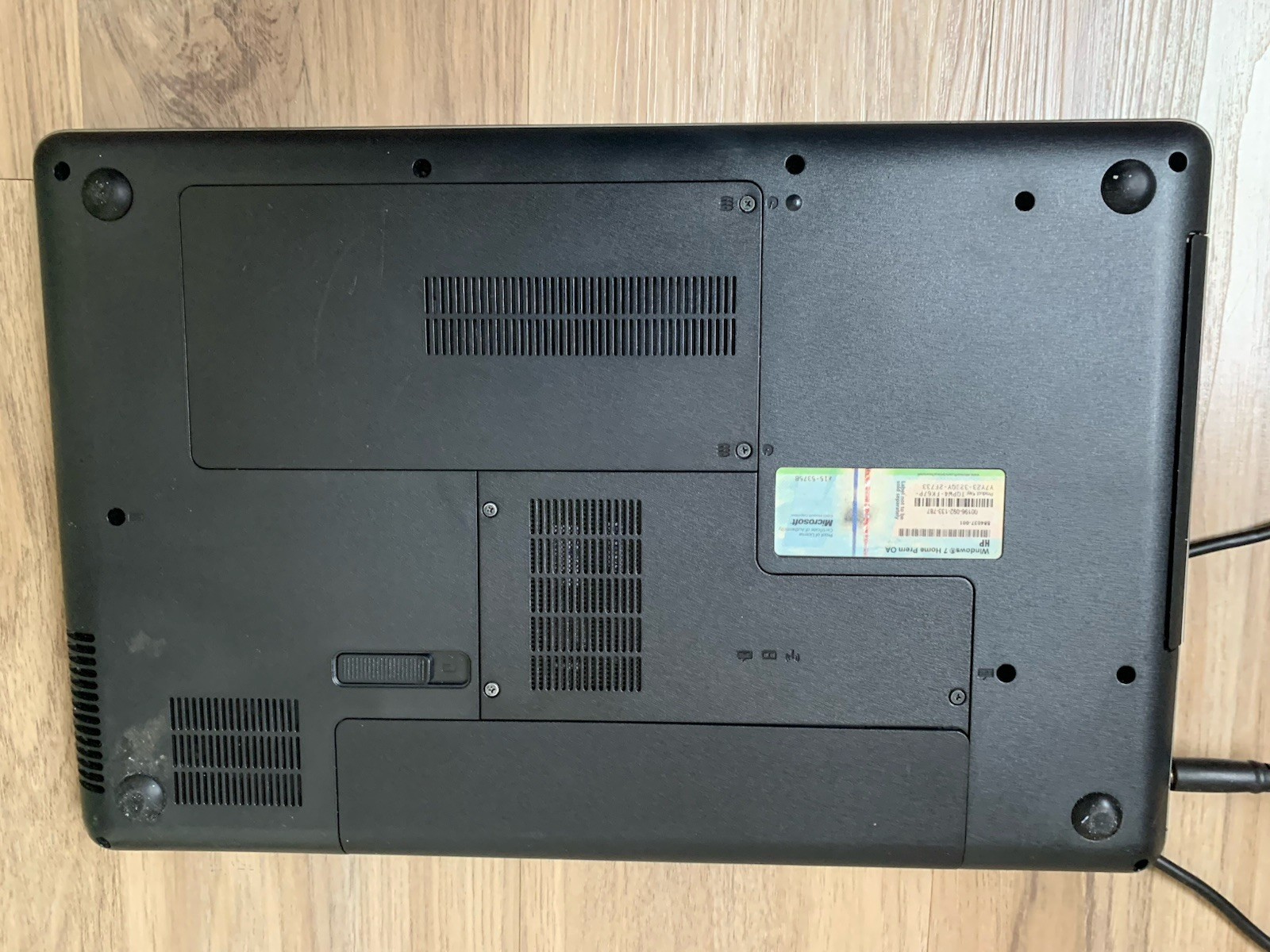 HP G62 14″ AMD Athlon II P320 2.10GHz /3GB RAM / 238GB SSD Win 10 DVDRAM