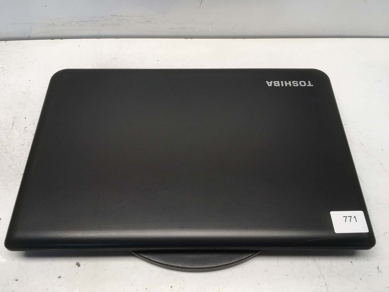 Toshiba Satellite C75D-B7304 AMD A6-6310 1.8GHz 8 GB NO HDD No Batt