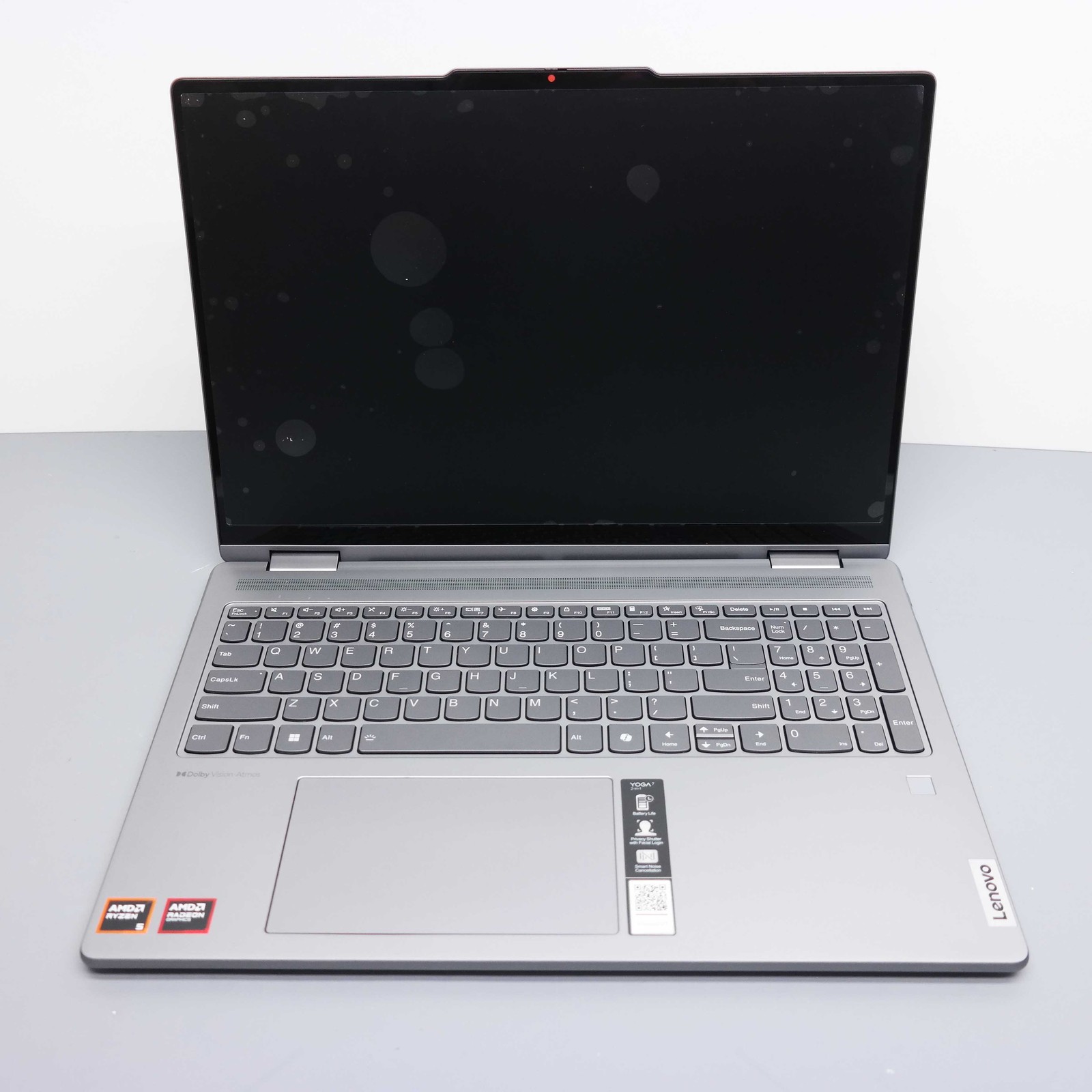 Lenovo Yoga 7 16″ AMD Ryzen 5 8640HS 8GB 512GB SSD
