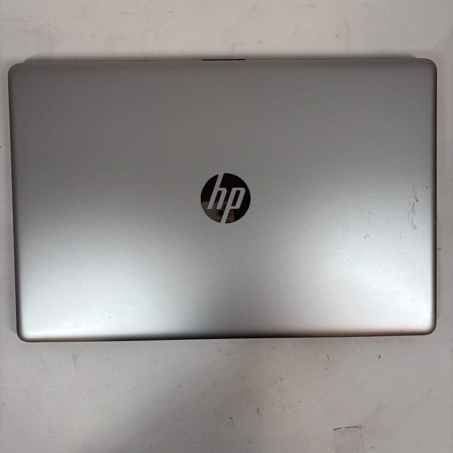 HP Laptop 17-BY4061NR 17.3″ i5-1135G7 2.4GHz 8GB RAM 500GB SSD