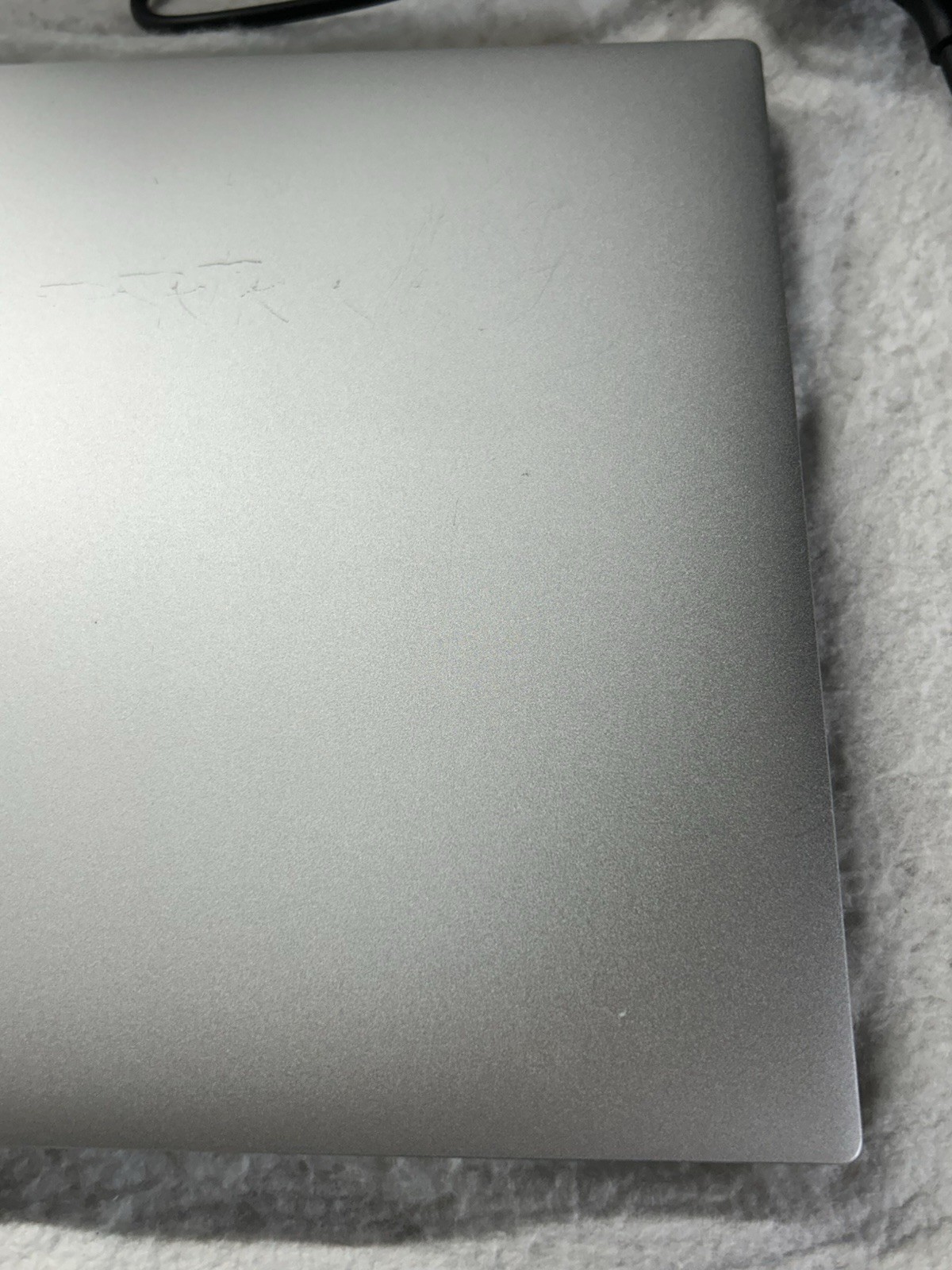 Dell XPS 15.6″ FHD 512GB SSD Intel Core i7 11800H 16GB RAM NVIDIA 3050 Ti 4GB
