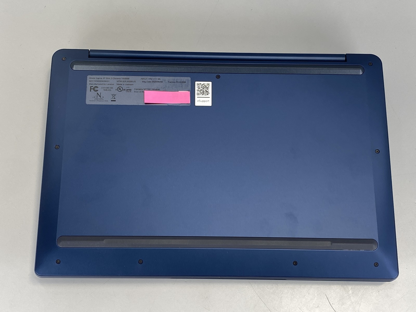 Lenovo Laptop IP Slim 3 Chrome 14M868 14″ MediaTek Kompanio 520 64GB- Abyss Blue