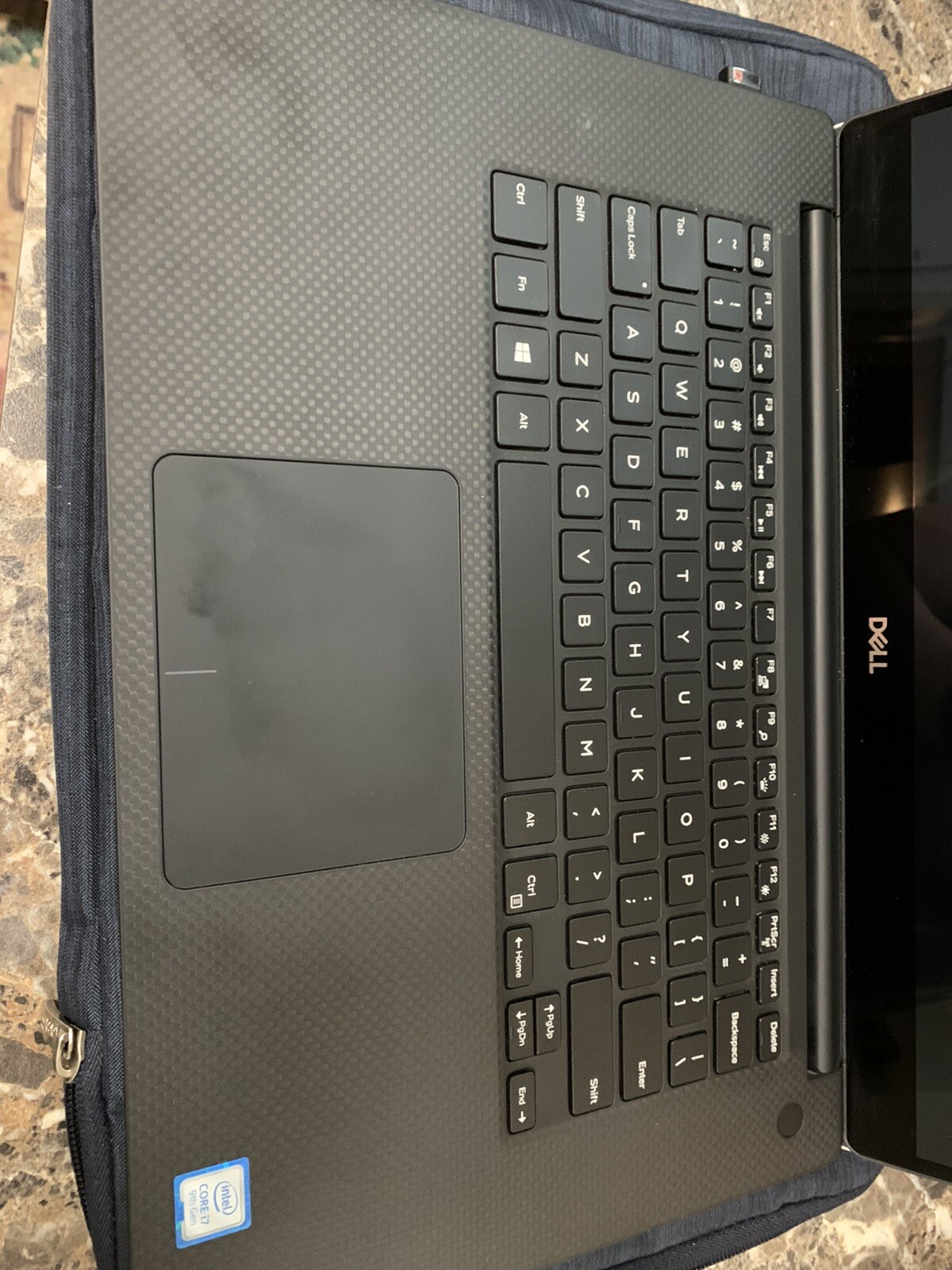Dell XPS 15 7590 15.6″ (1TB SSD, Intel Core i7 9th Gen., 2.60GHz, 32GB) Laptop