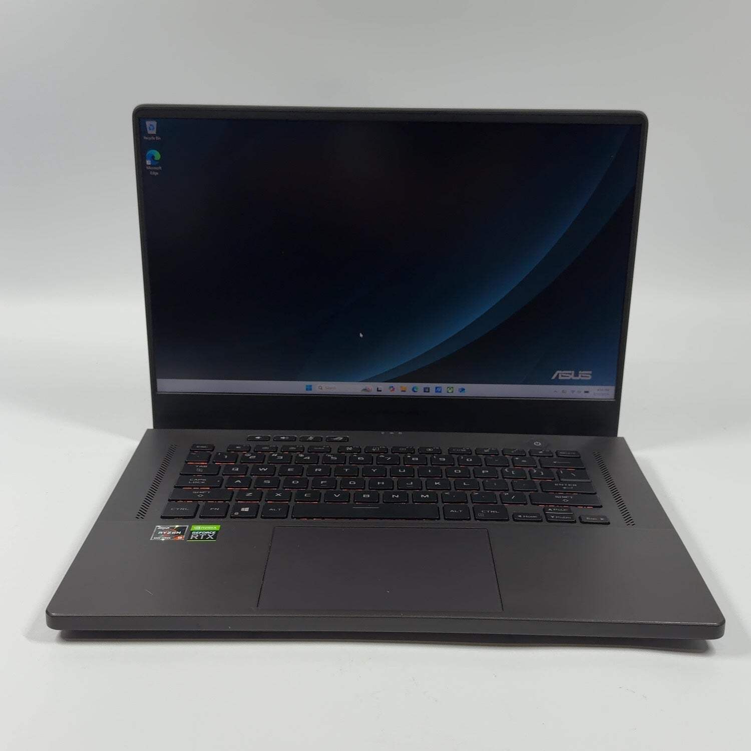 Asus ROG Zephyrus G15 15.6″ Ryzen 9 5900HS 3.3GHz 40GB RAM 1TB SSD 1TB SSD 3070