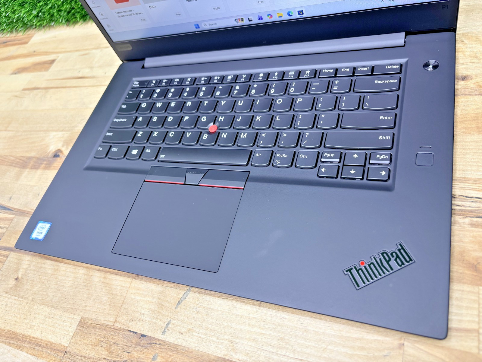 Lenovo ThinkPad P1 Intel Xeon 2.70GHz 32GB RAM 512GB SSD Nvidia Q P2000 Win11 P*