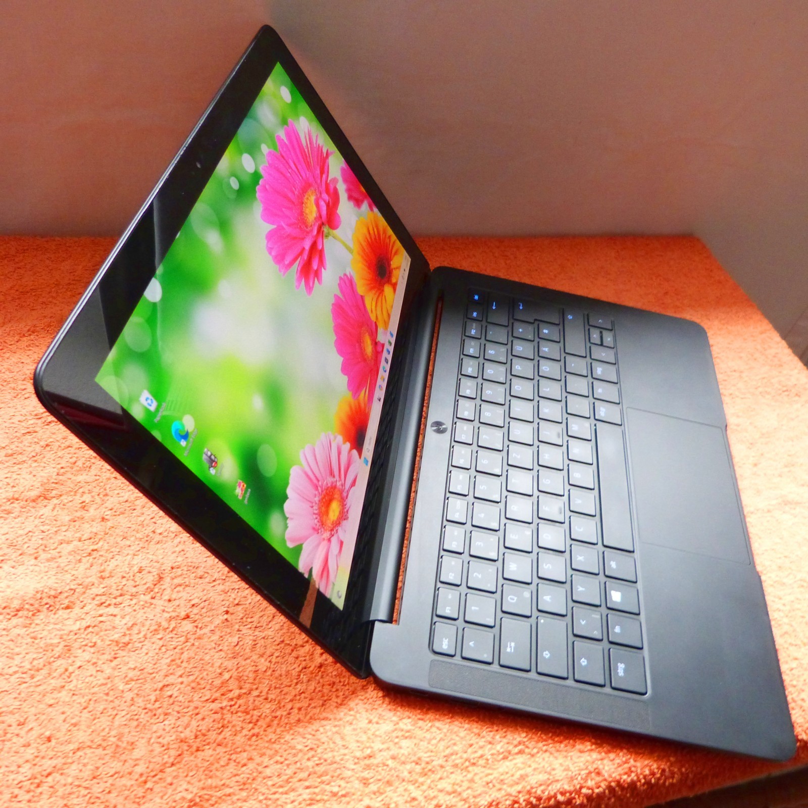 Razer Blade Stealth METAL ULTRABOOK l 13″ ULTRA 4K TOUCH l Windows 11 SSD