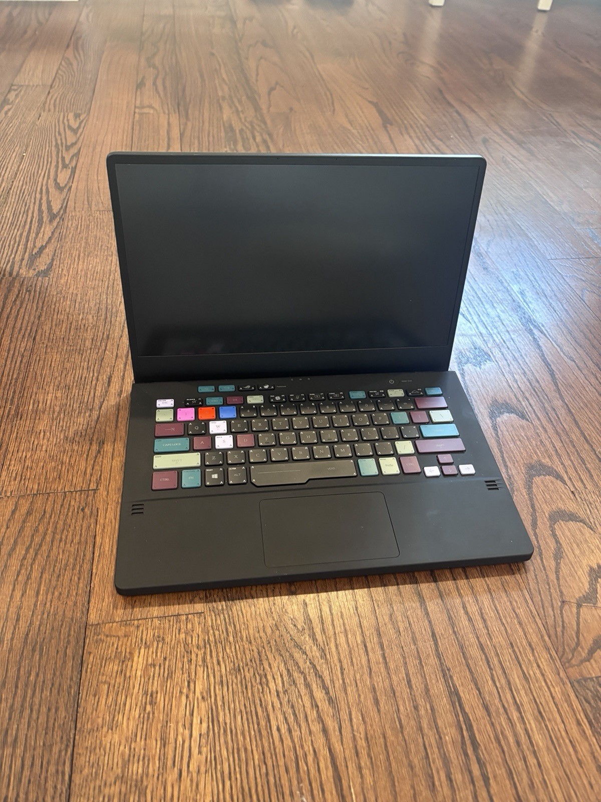 ROG Zephyrus G14-ACRNM (RMT01) features an NVIDIA GeForce RTX 2060