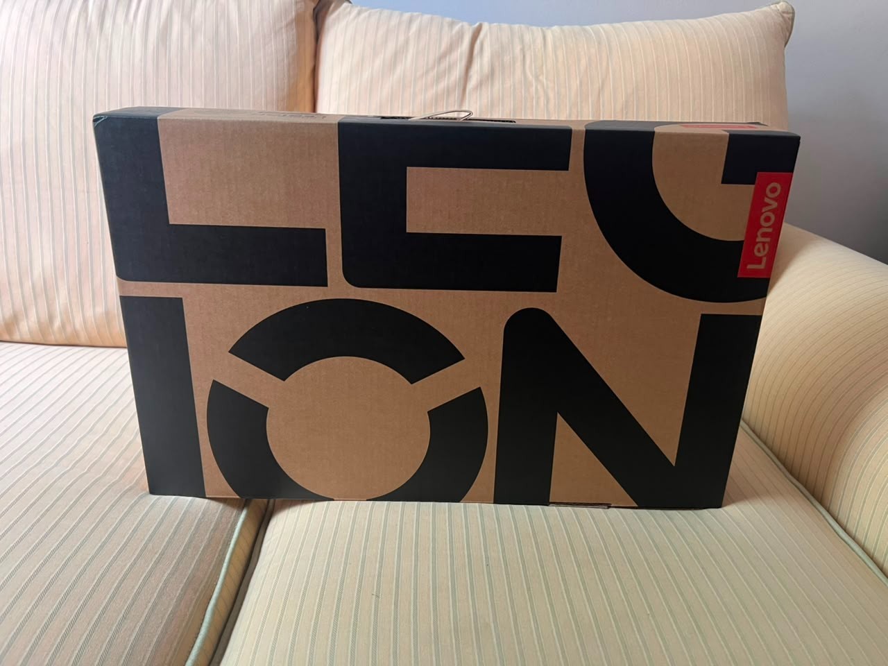 Lenovo Legion Pro 5 16in Ultra 9 275HX 1TB SSD RTX 5070 Ti QHD+ OLED