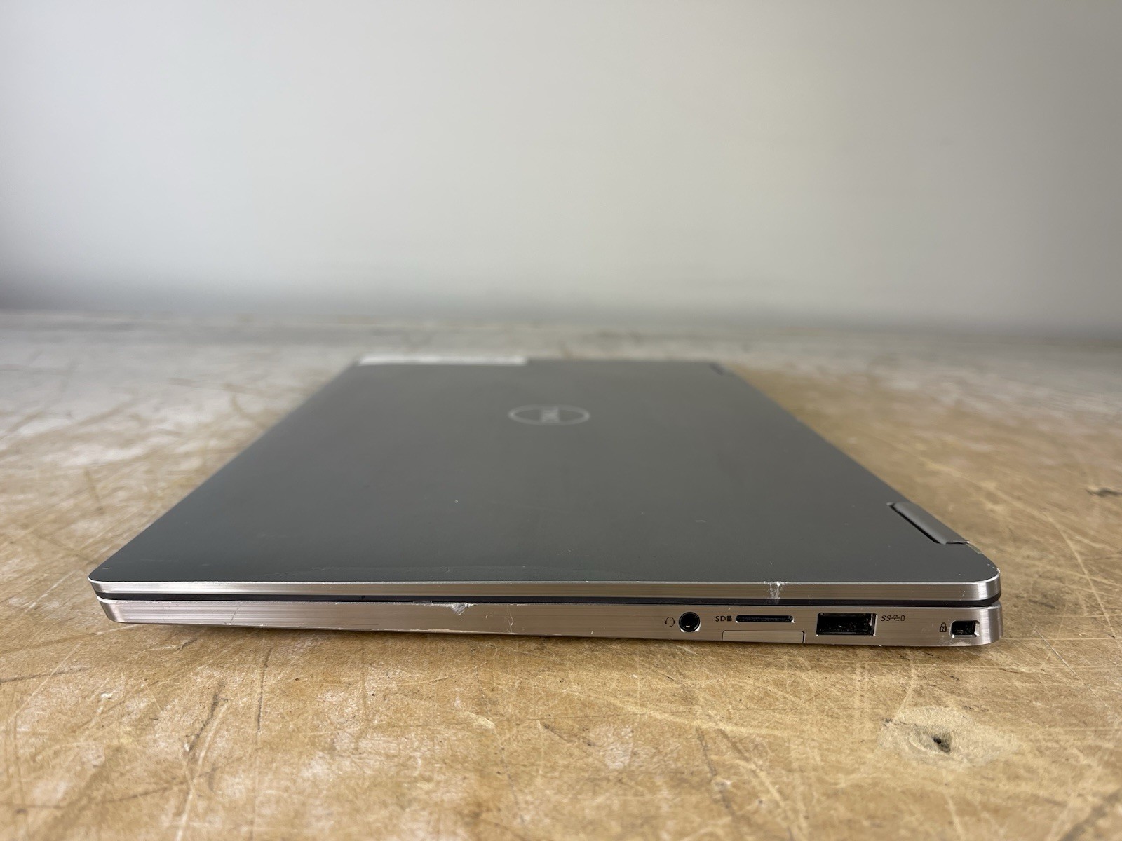 DELL LATITUDE 7400 2-IN-1 i5-8365U @ 1.60GHz, 16GB RAM, NO HDD/OS