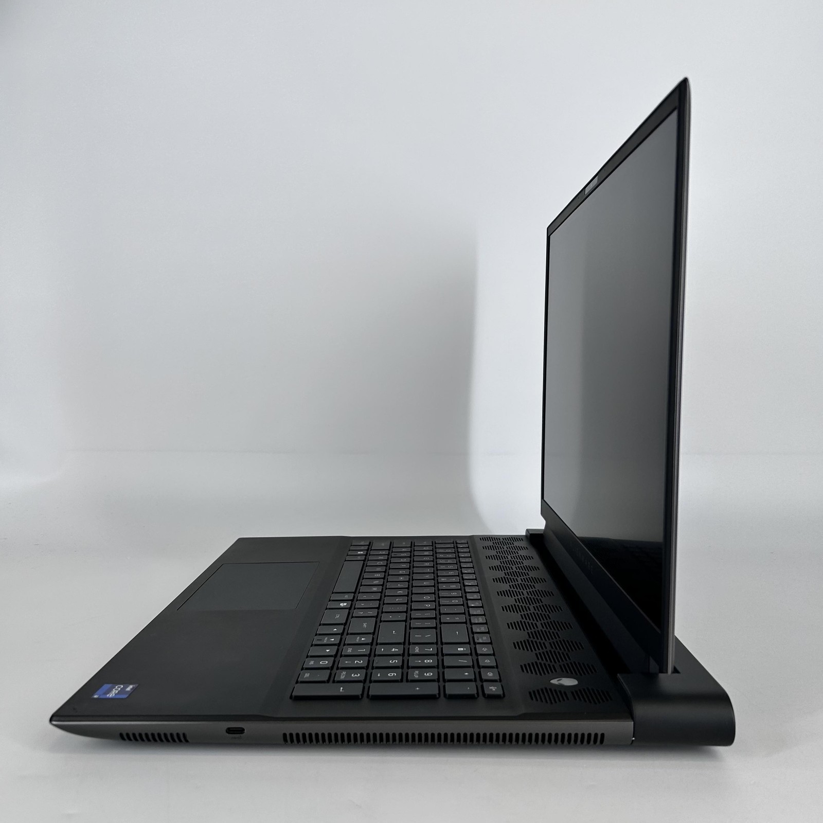 Dell Alienware M18 R1 165Hz QHD+ 2.2 GHz i9-13980HX 64GB 4TB SSD NVIDIA RTX 4090
