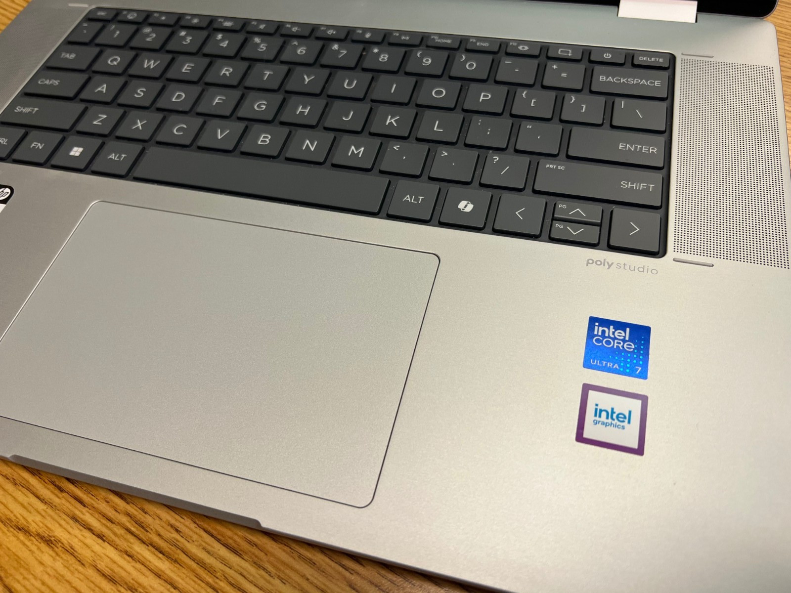 HP Envy x360 16-ac0023dx 16″ 2-in-1 Core Ultra 7 16GB RAM 1TB SSD