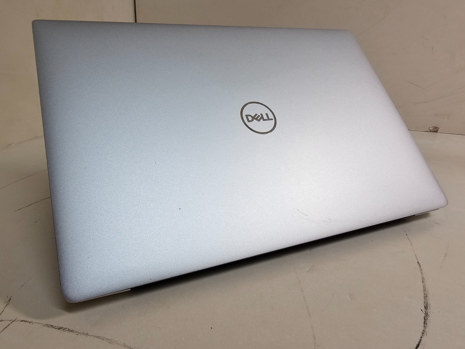 Dell XPS 13 7390 Laptop – 1.6 GHz i5-10210U 8GB 256GB SSD 13.3″ Touchscreen SP1