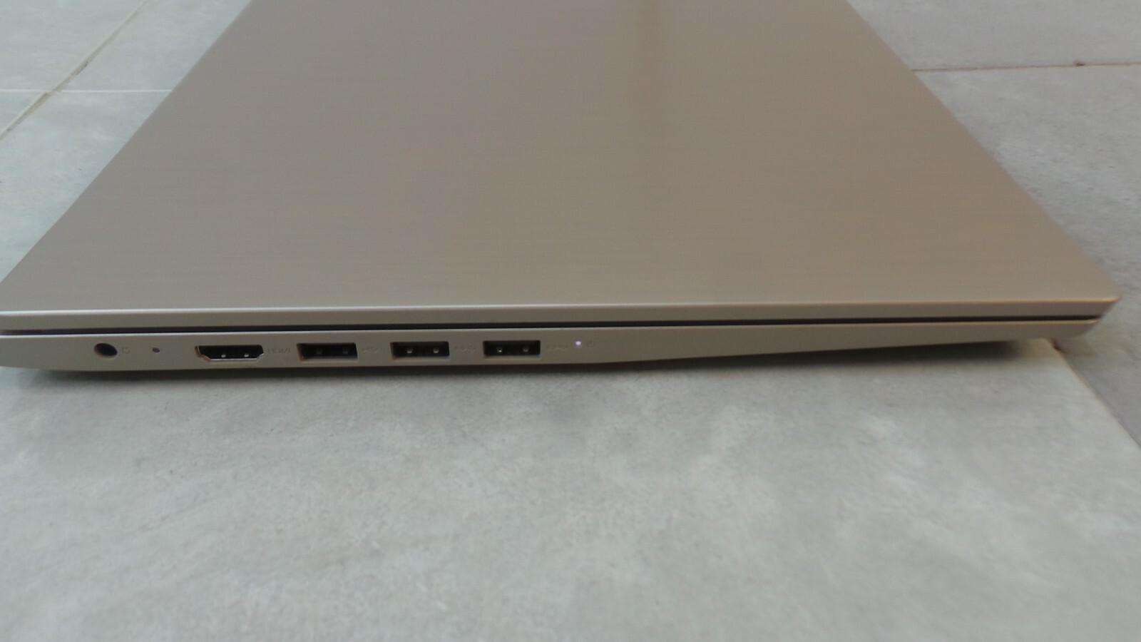 lenovo idea pad 3 intel core i3 4gb ram BY-6B