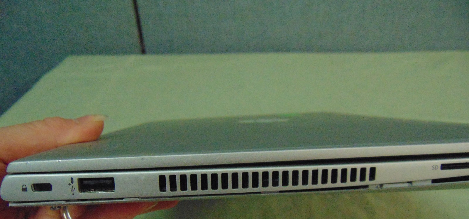 HP ProBook 440 G7 COR I5-10210U 1.6GHZ/ No Memory/SSD/OS/Charger