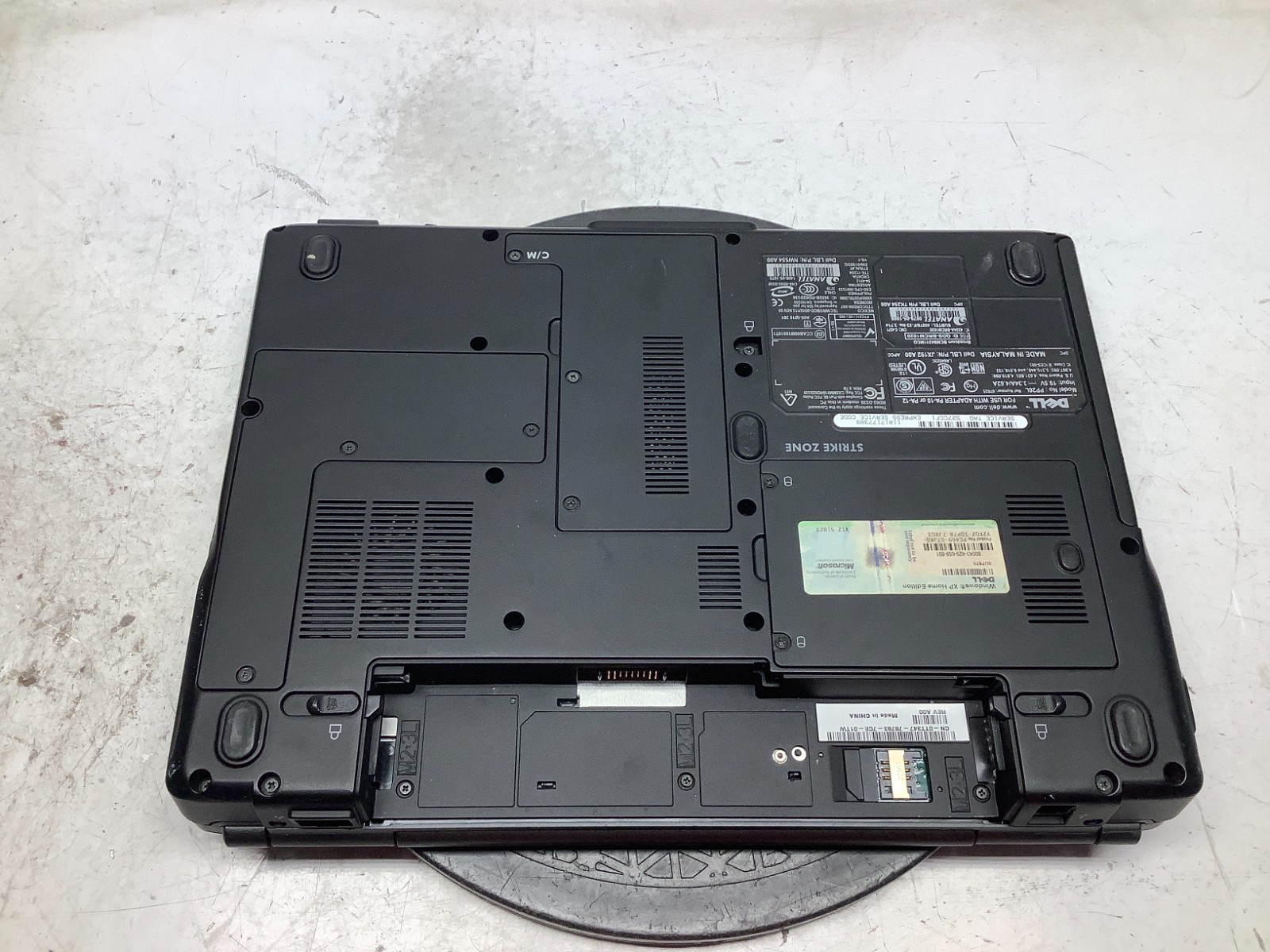 Dell Vostro 1400 Intel Core 2 Duo 06FD 1.6GHz 2 GB NO HDD