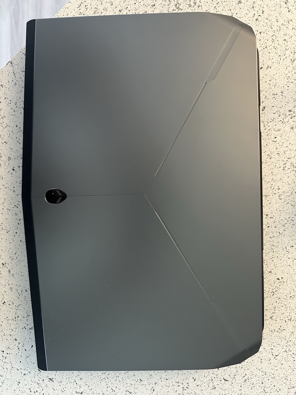 Alienware 17 R3 Laptop I7-6700HQ, GTX 970M, 16GB RAM, 1TB HDD