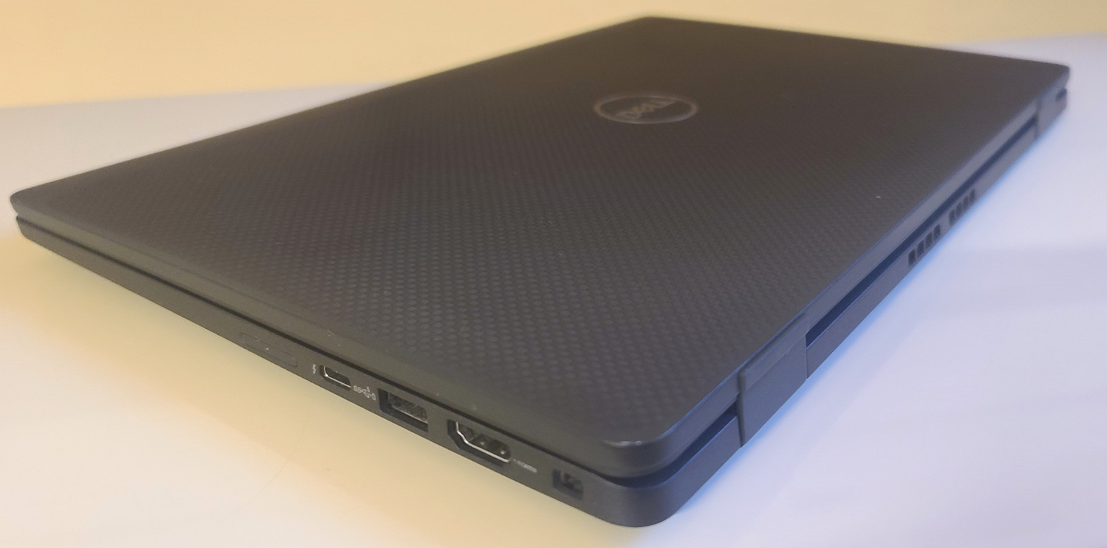 Dell Latitude 7430: 12th Gen i7-1265U @1.8GHz 16GB RAM 256GB M.2 NVMe SSD @100%