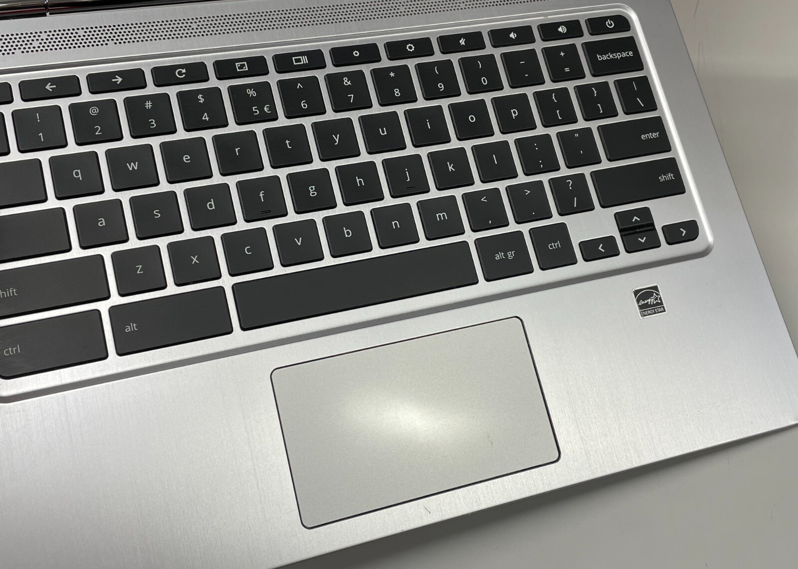 Used HP Chromebook 13 G1 Laptop Intel m7-6Y75 1.20GHz / 16GB RAM / 32GB SSD NT