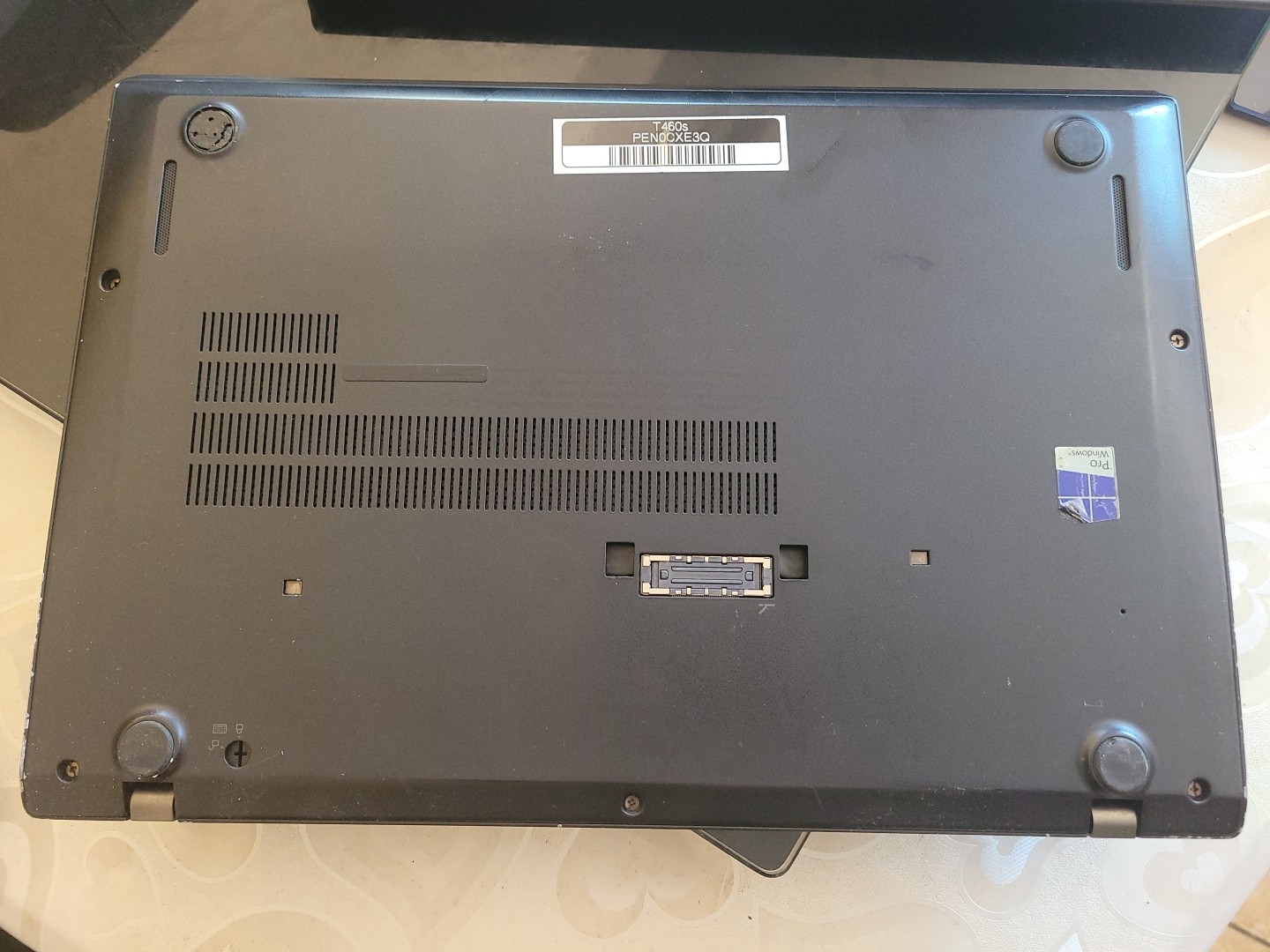 Lenovo ThinkPad T460s 14″ 20 GB Intel i7-6600U Intel HD Graphics 520 No “1” Key