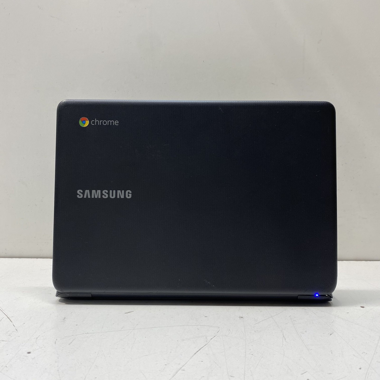 Samsung Chromebook 3 (XE500C13-K04US) 11.6″ Intel Celeron Chrome OS