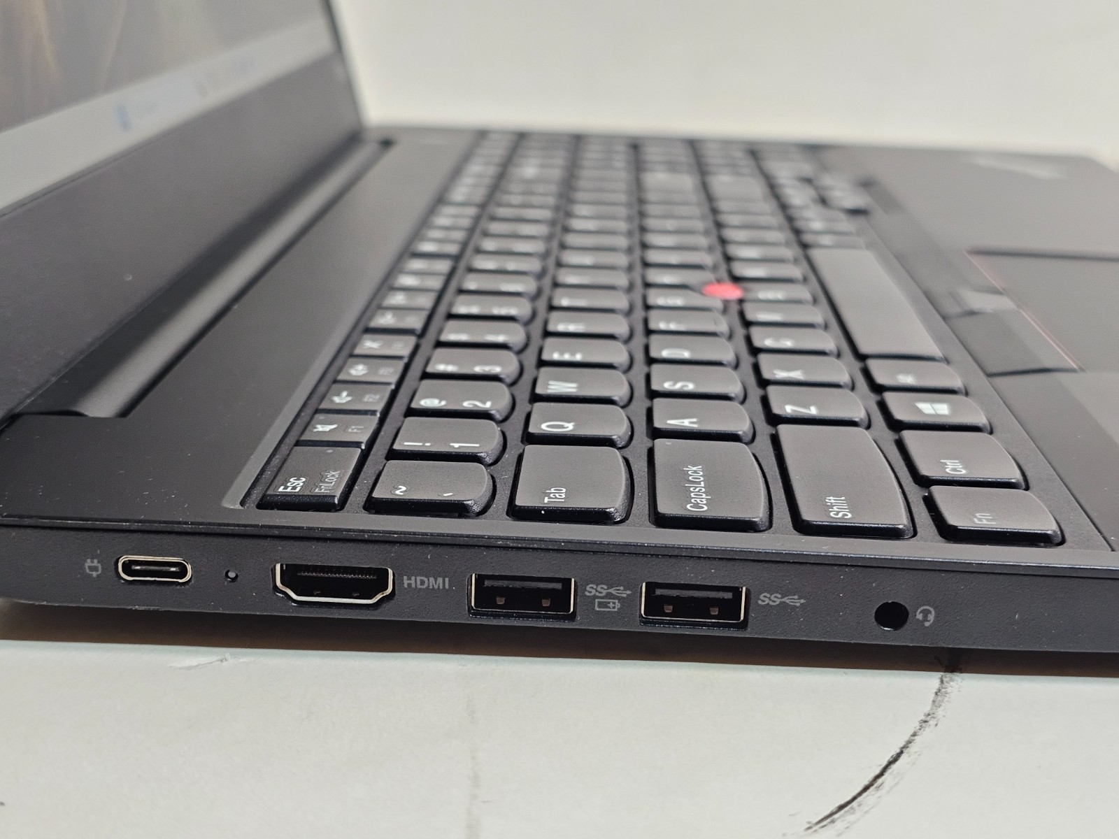 Lenovo ThinkPad E590 Laptop – 1.6 GHz i5-8265U 8GB 1TB Webcam 15.6″ – SP1