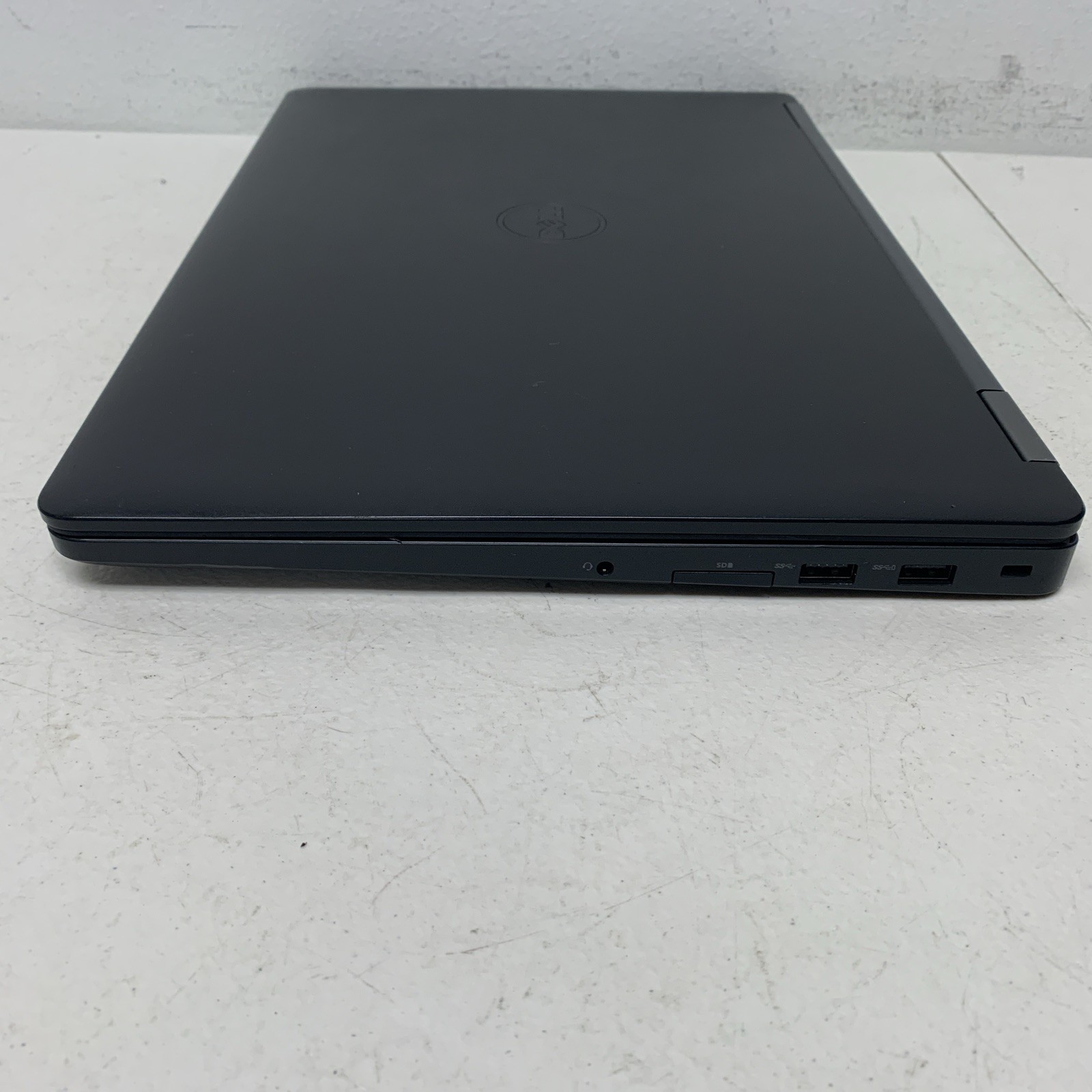 Dell Latitude E5570 15.6″ i5-6200U 2.3GHz 8GBram 256GB SSD WIND 11 Pro