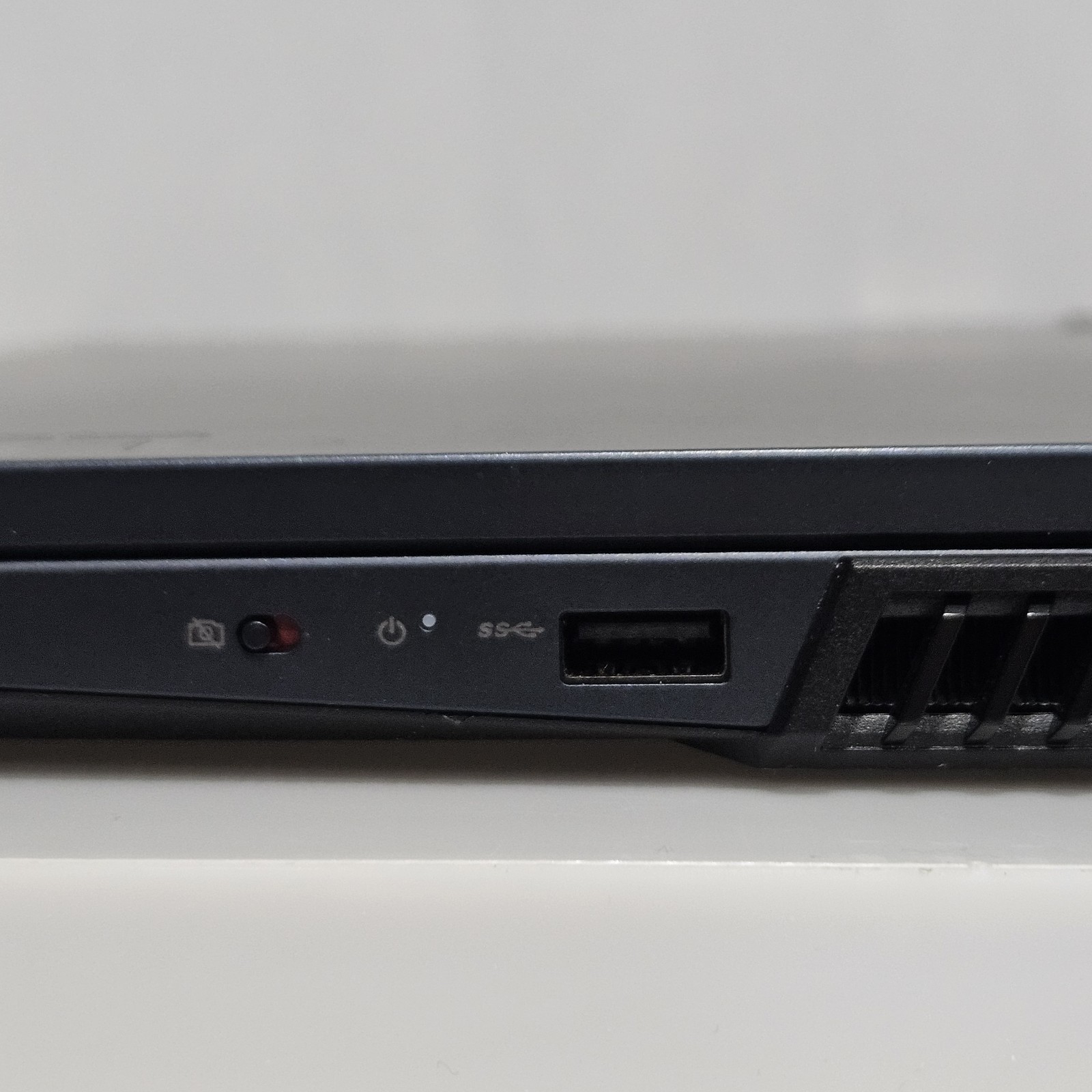 Lenovo Legion 5 15ACH6 Ryzen 7 5800H 16GB 1TB RTX 3050 + Charger (RTX Error 43)