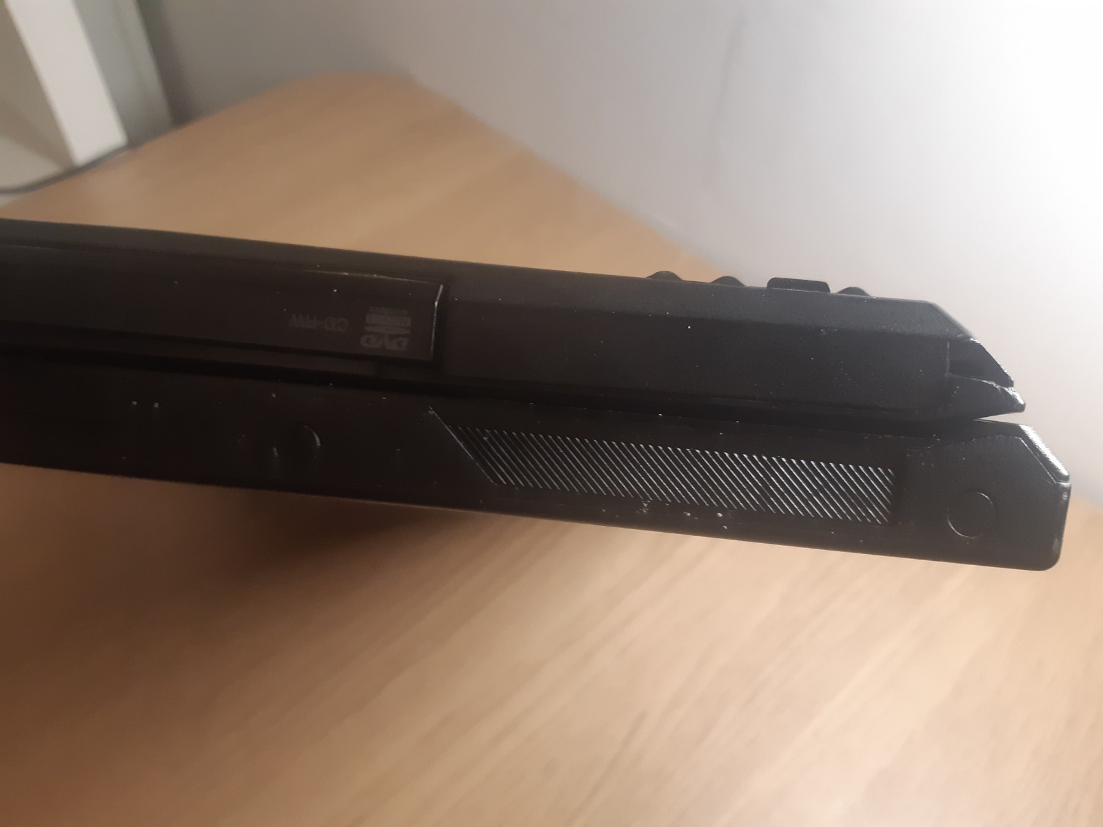 IBM ThinkPad R60 15″ Windows 7 Ultimate Core 2 Duo T5500