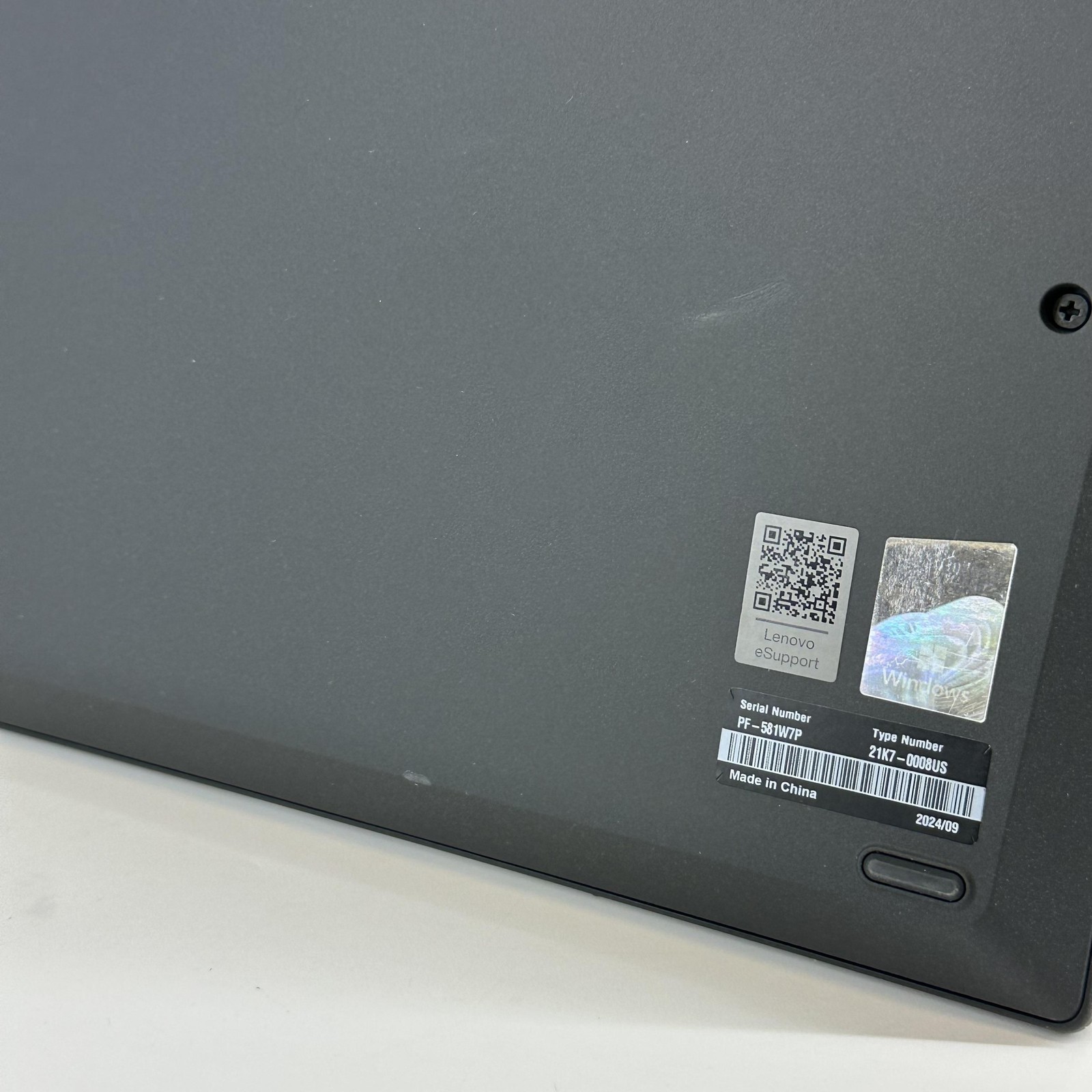 Lenovo ThinkPad T16 Gen 2 FHD+ TOUCH 3.3 GHz Ryzen 7 PRO 7840U 16GB 512GB SSD