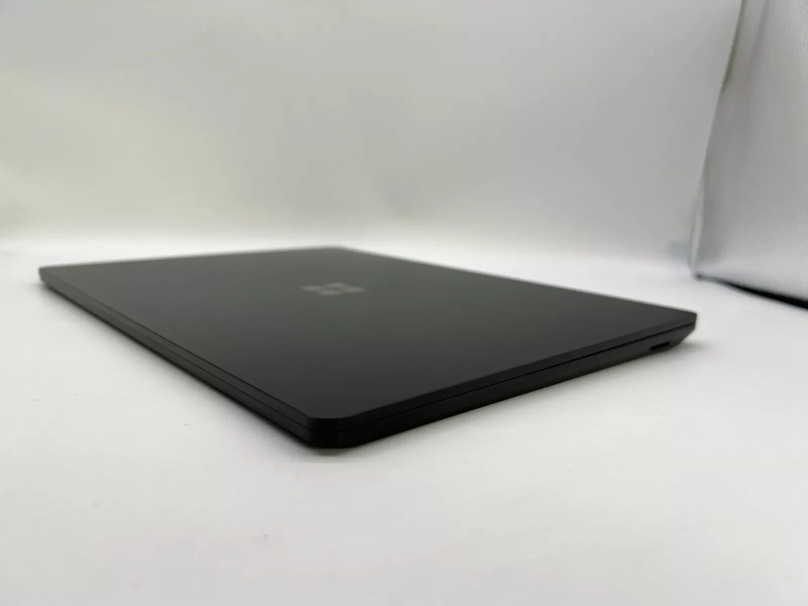 Microsoft Surface Laptop 3 i5 -1035G7 8GB 256GB Win 11 Office 2021