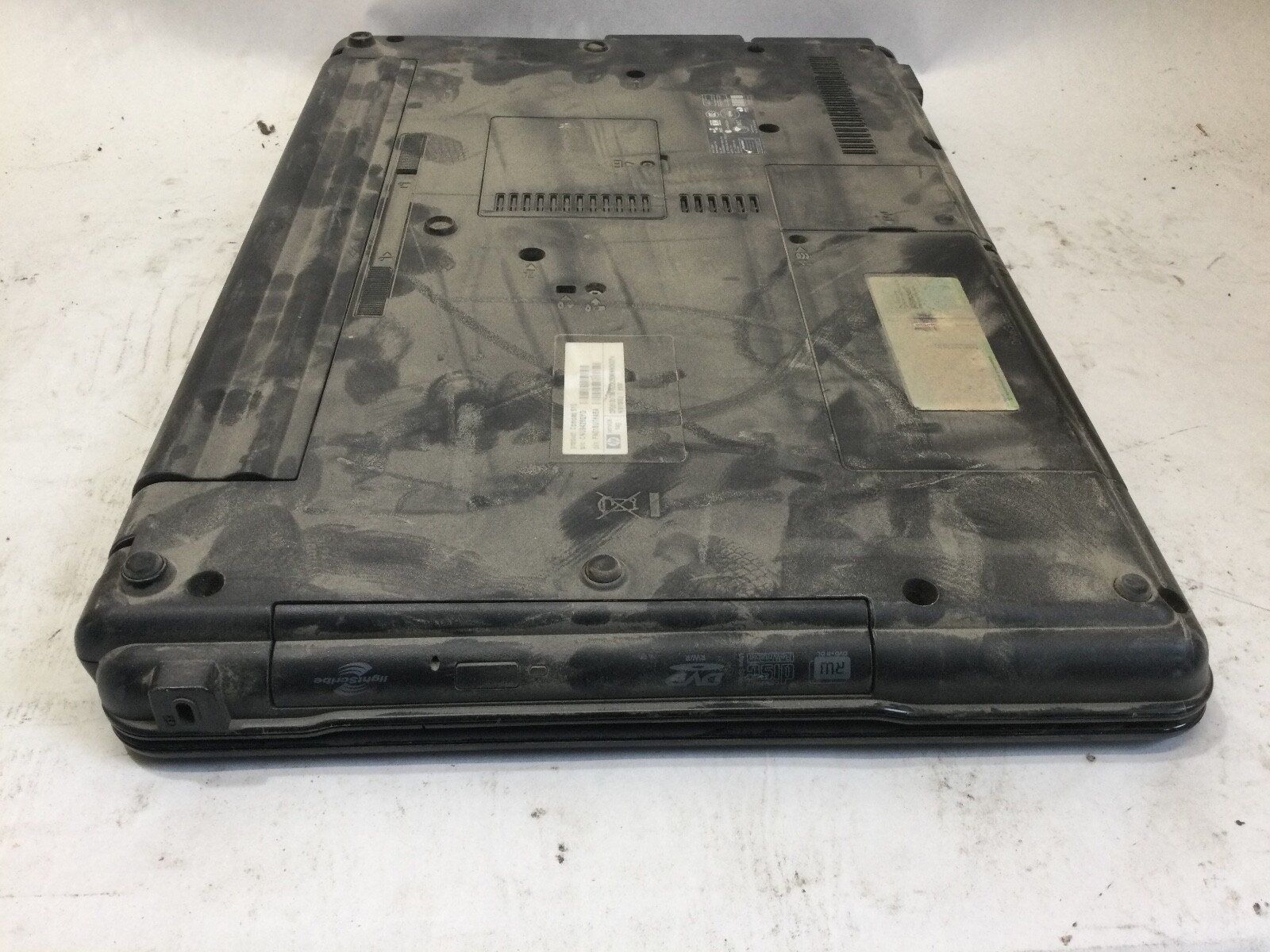 COMPAQ 610 – INTEL CORE 2 DUO – 4GB RAM – POWER ON / BIOS LOCK – READ DESC – BB!