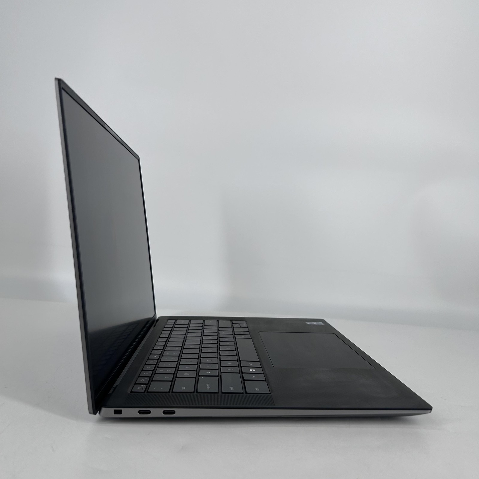 Dell Precision 5570 15.6 FHD+ 2.3 GHz i7-12700H 32GB 512GB RTX A2000 Very Good