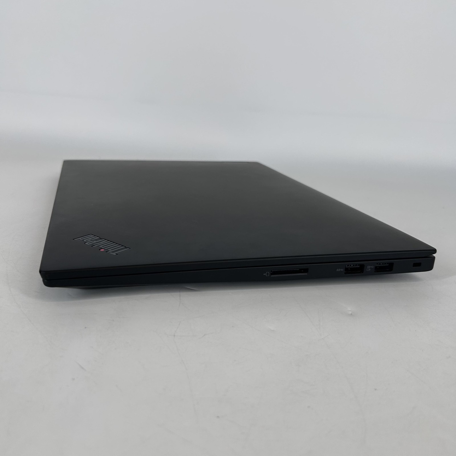 Lenovo ThinkPad P1 Gen 5 16 FHD+ 2.3 GHz i7-12700H 64GB 1TB SSD RTX A1000