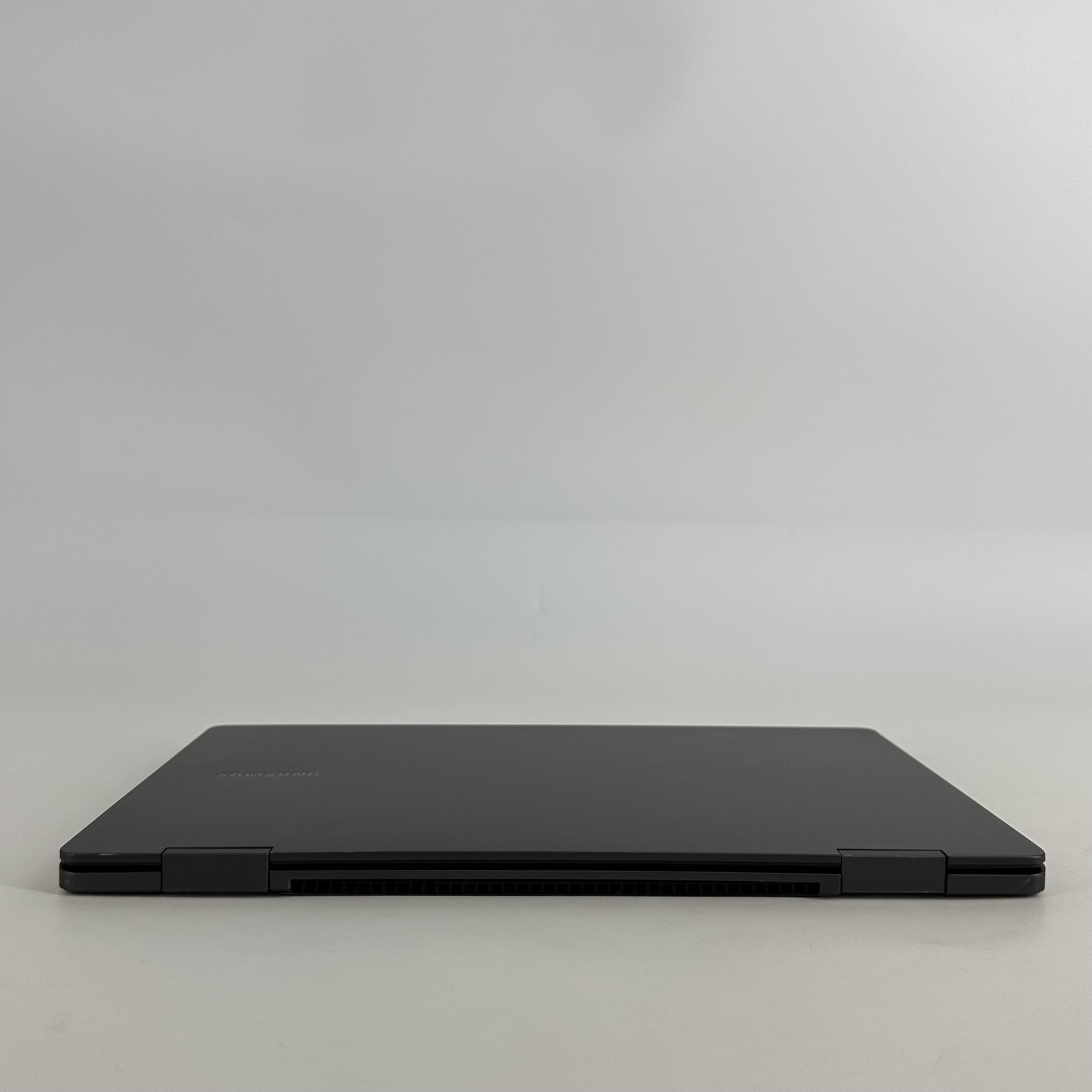 Samsung Galaxy Book2 360 13.3 FHD TOUCH 1.3 GHz i5-1235U 8GB 256GB SSD Very Good