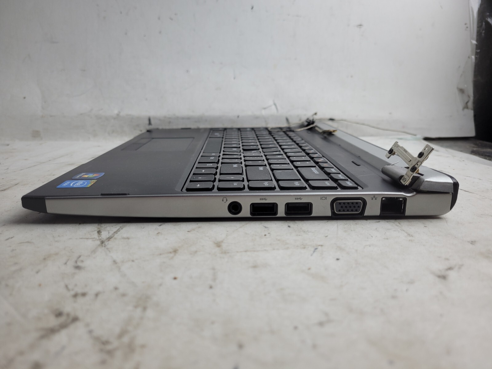 Dell Latitude 3330 w/Celeron 1007U, 4GB RAM, 320GB HDD, Laptop for Parts #2335