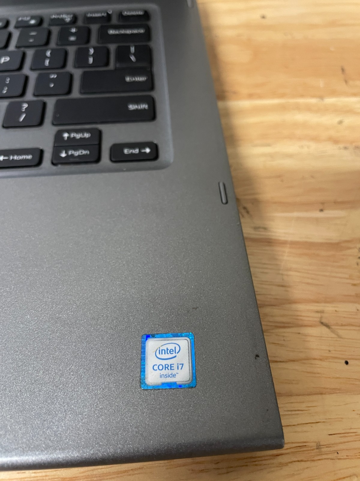 Inspiron 13 5368 2-in-1 i7 8550U 1.8GHz NO RAM/SSD /HDD No power