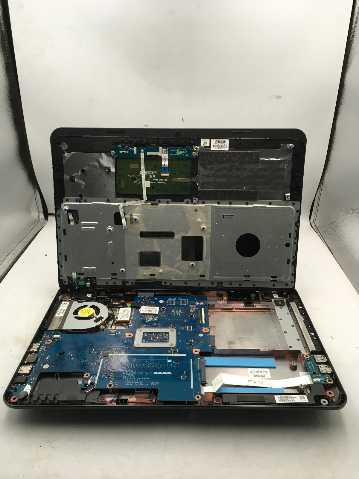 HP 15 G019WM – FOR PARTS/REPAIR – AMD E1-2100 – 4GB RAM – NO OS – 15″ – READ -BB