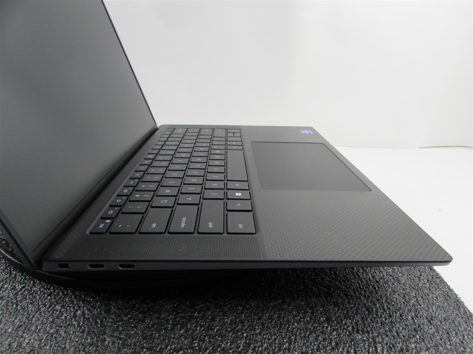 DELL PRECISION 5570 I7-12800H 1TB 32GB RAM NVIDIA RTX A1000 WIN 11 PRO NO BATT