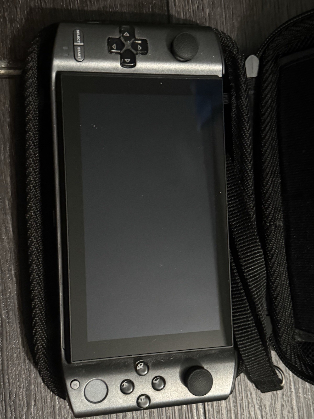 GPD WIN 3 Mobile Gaming PC i7-1165G7 16GB Ram w/ Charger Dock Case