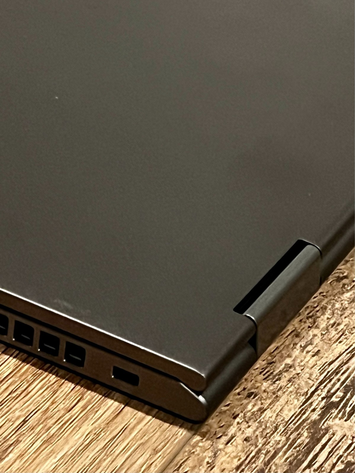Lenovo ThinkPad X1 Yoga Gen 5 14″ Core i7-10610U 16GB 512GB SSD Win11 Pro Touch