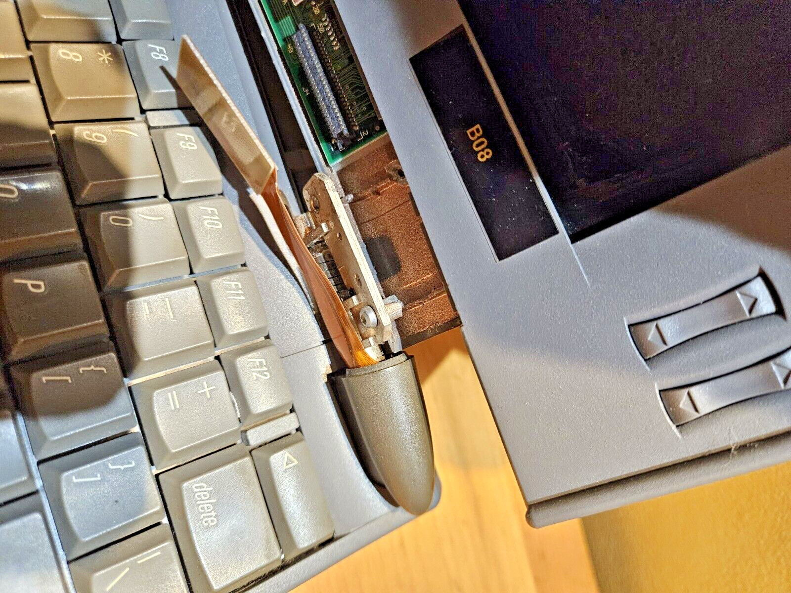 APPLE MACINTOSH POWERBOOK 500 M4880 FAMILY 500 SERIES