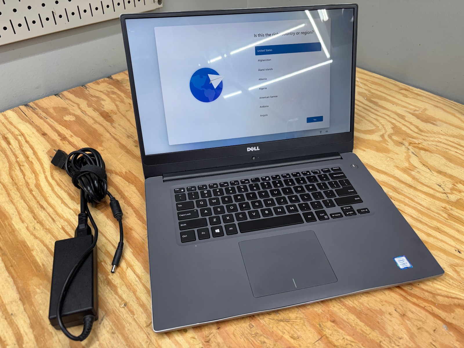 Dell Inspiron 7560 Laptop 15.6″ i7-7500U 8GB 240GB SSD Windows 11 w/Charger