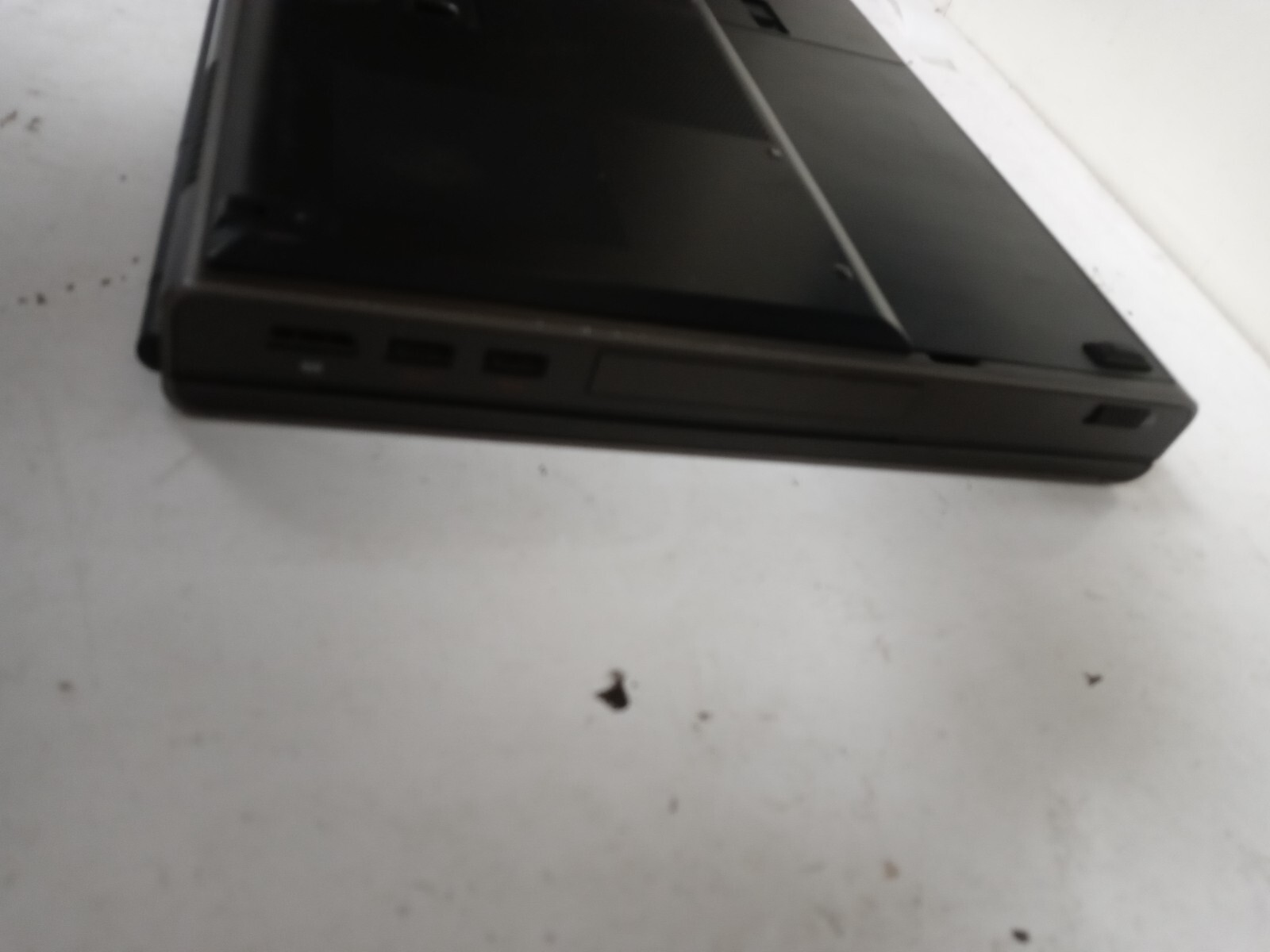 DELL PRECISION M4600 INTEL CORE I7-2720QM 2.20GHZ 16GB RAM NO HDD NO ADAPTER