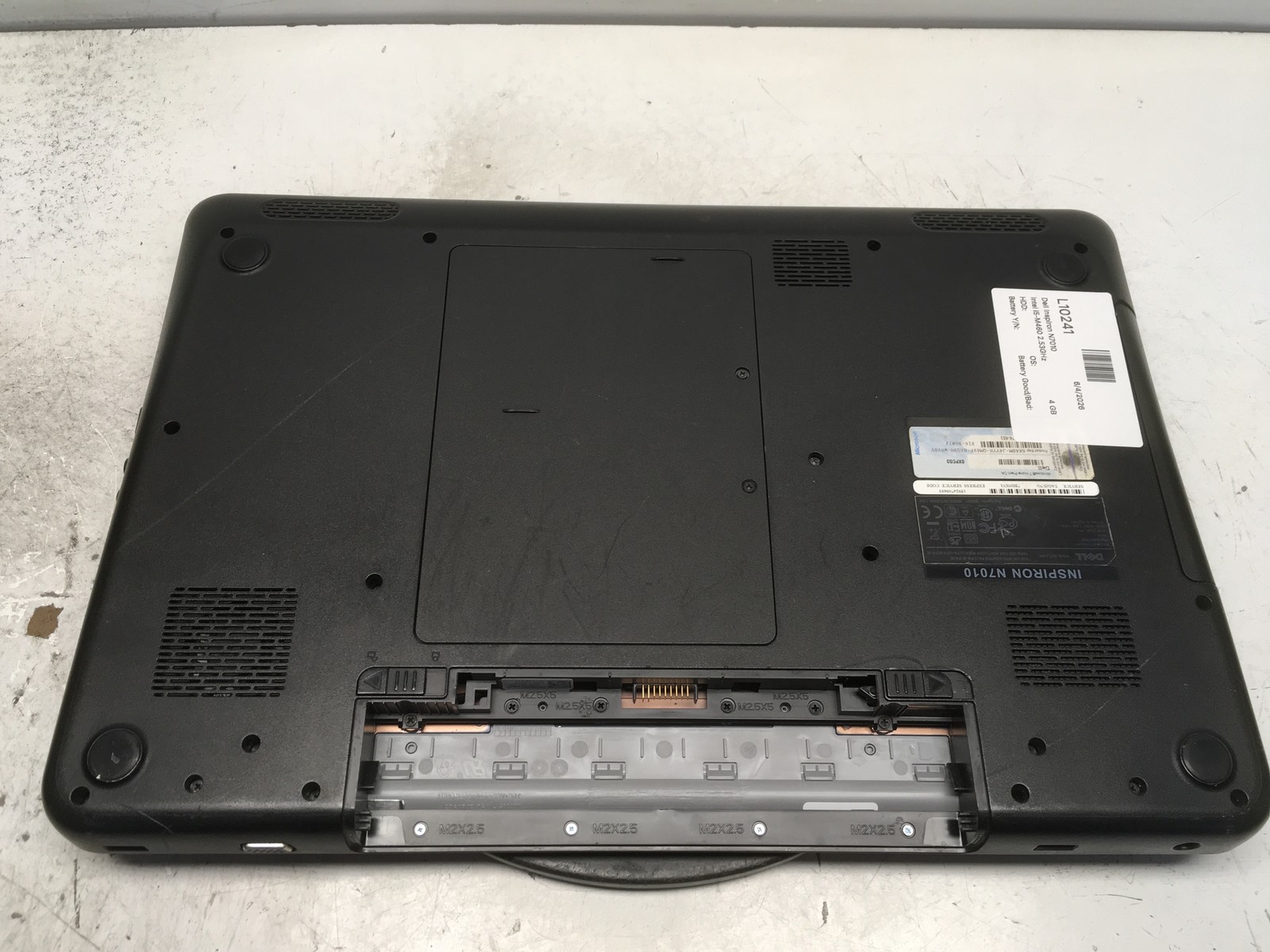 Dell Inspiron N7010 Intel i5-M460 2.53GHz 4 GB NO HDD No Batt
