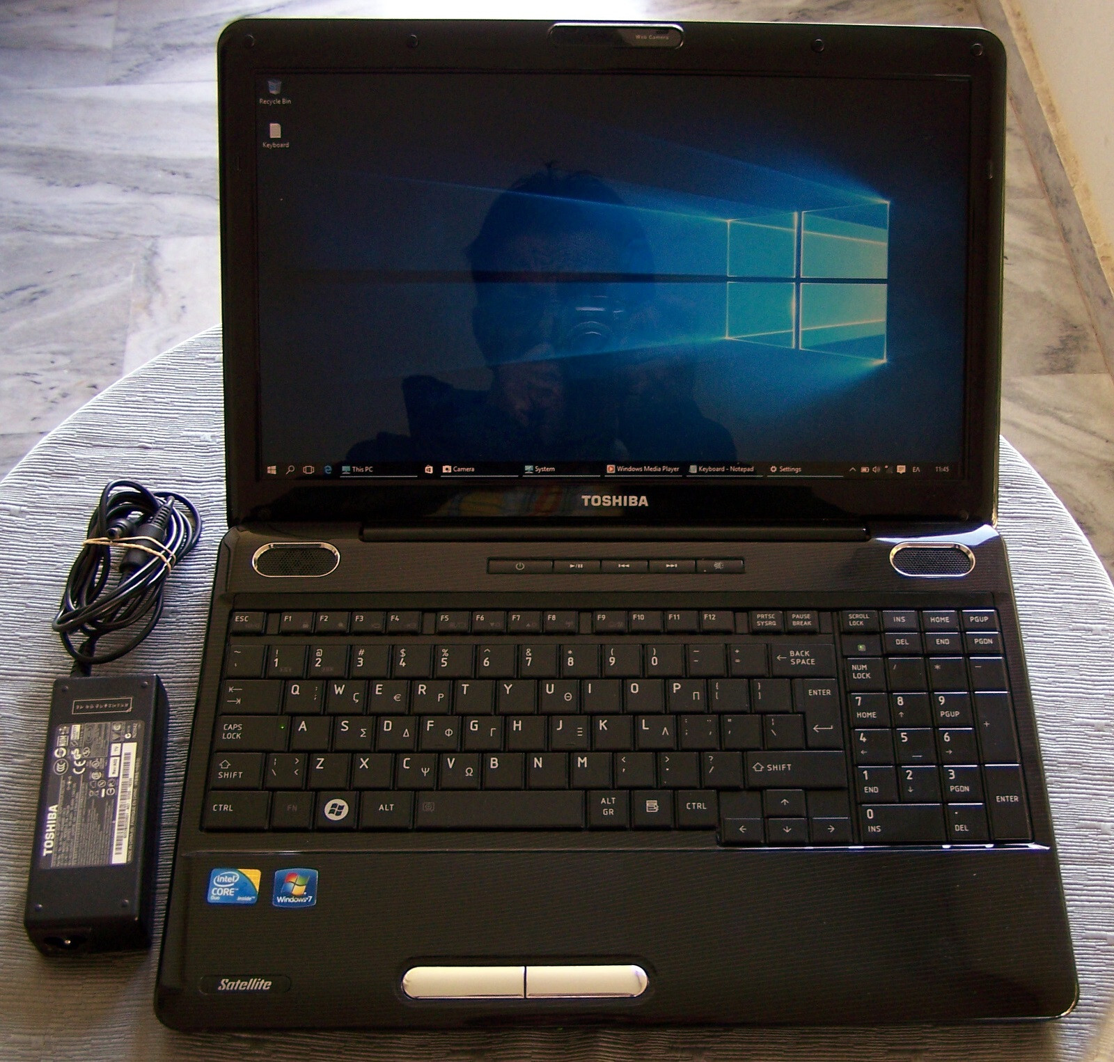 Toshiba 15.6 Satellite L505 Intel 2.4GHz 6GB 500GB Ati Radeon HD-4500 HDMI Win10