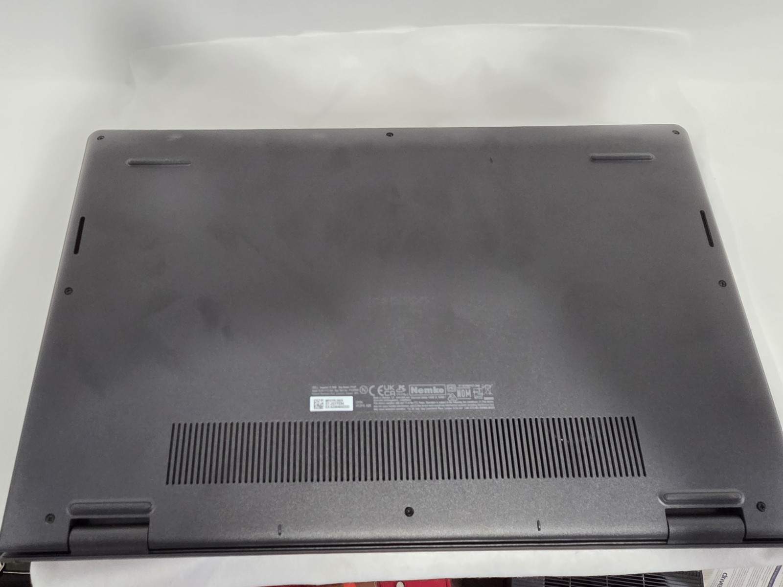 Dell Inspiron 15 3530 15.6″ Intel Core i7-1355U 16GB DDR4 1TB SSD Carbon Black
