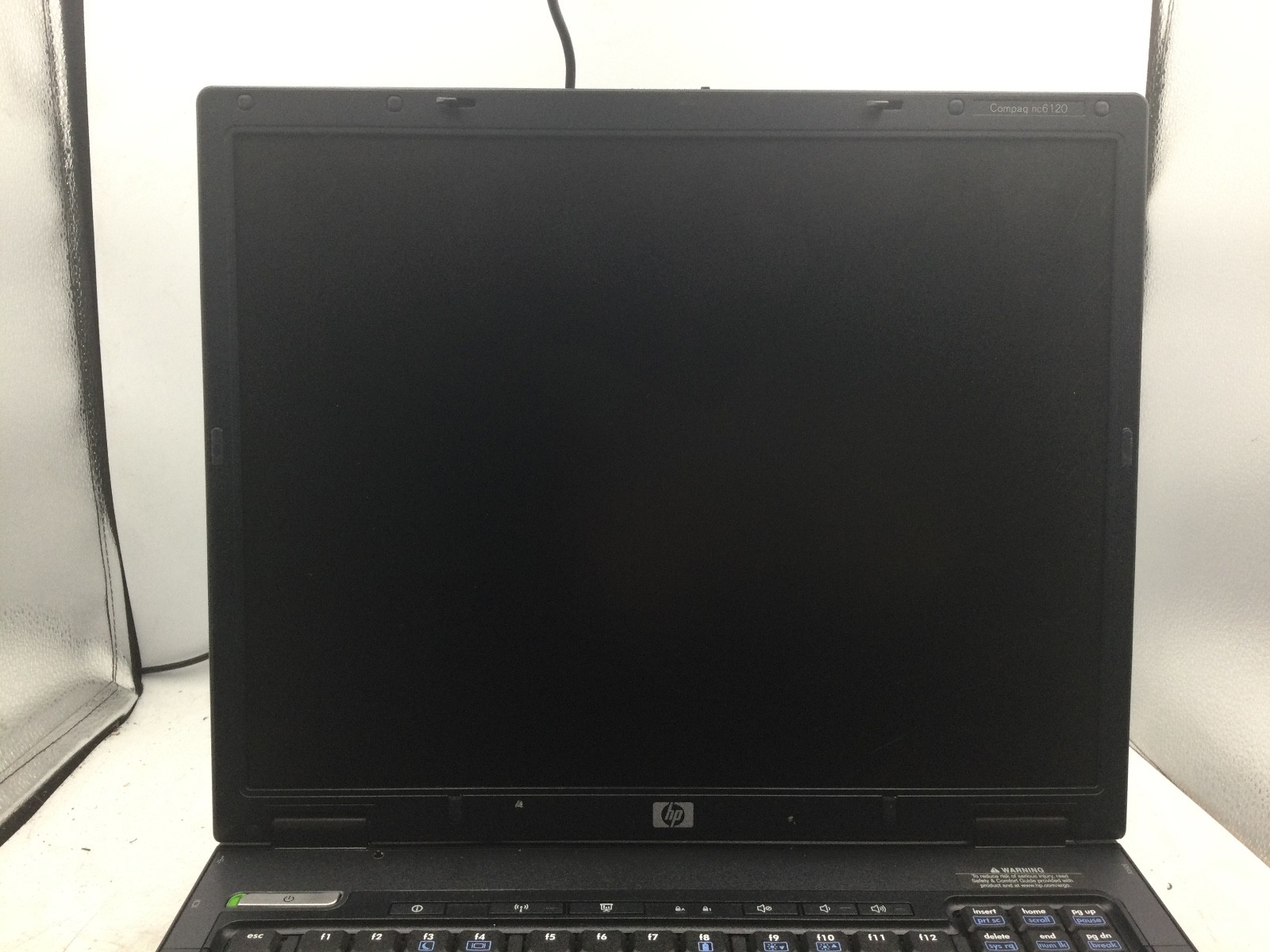 HP COMPAQ NC6120 – FOR PARTS – LOT OF 2 – INTEL CENTRINO – BAD LCD – READ-BB