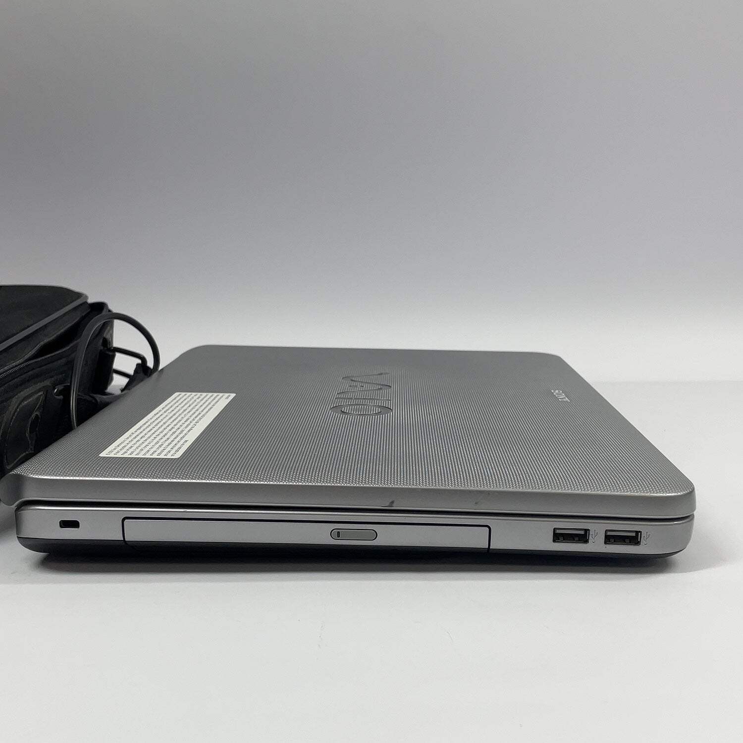 Sony Vaio PCG-7113L 15.4 Pentium Dual-Core 1.73GHz 2GB RAM 256GB HDD