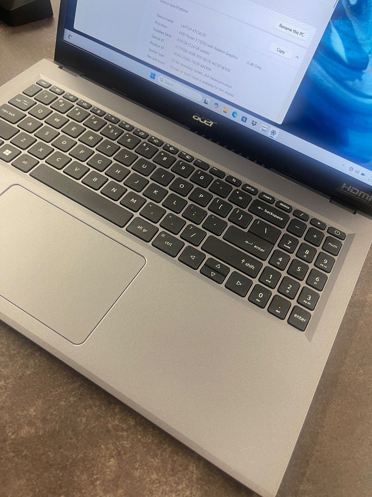Acer N23C3 Extensa 215-23 8gb ram Ryzen 3 7320U Radeon Graphics 256 SSD 15.6″