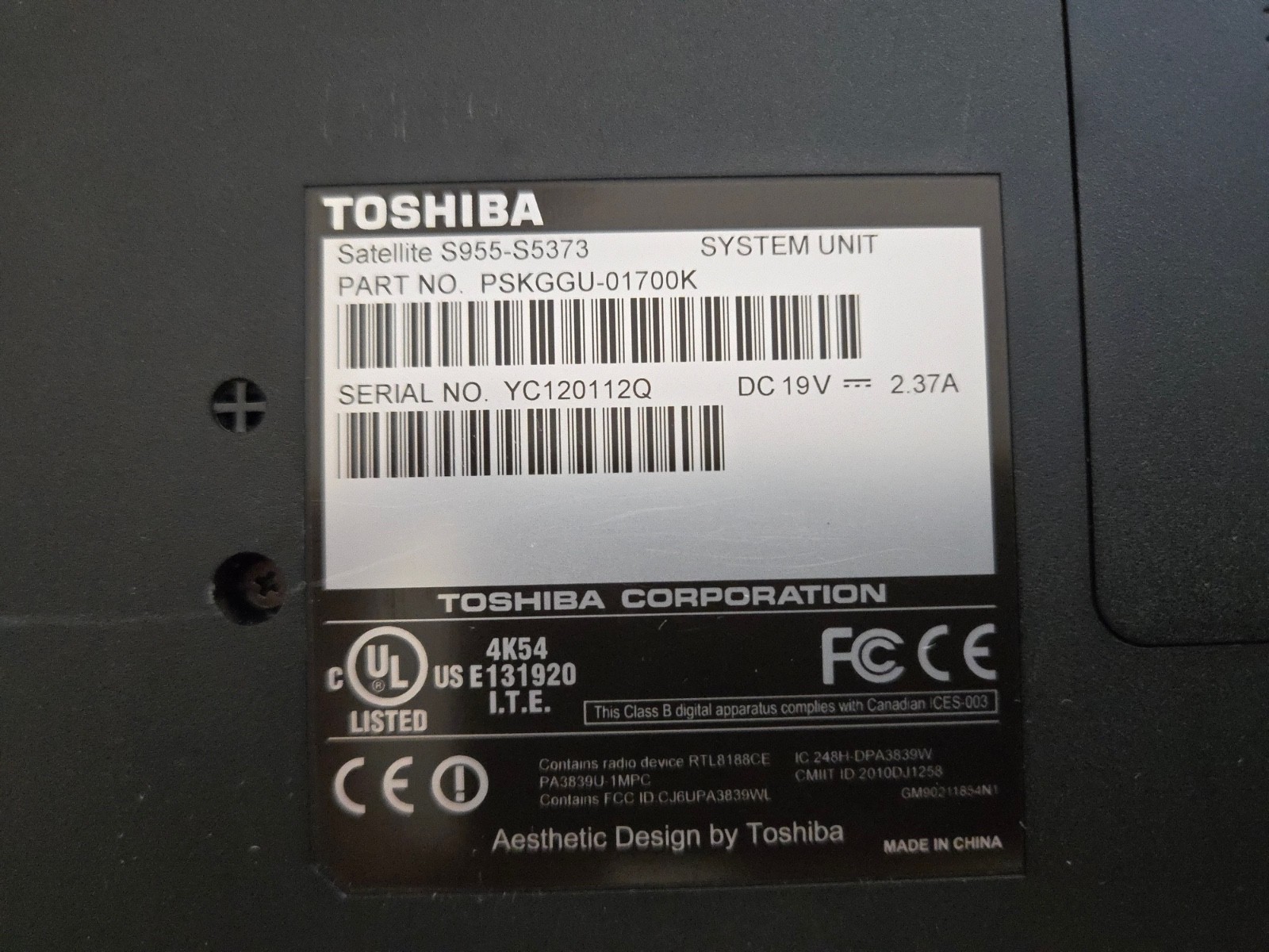 Toshiba Satellite S955-S5373 15.6″ Laptop with 1TB HD and battery. Works great!